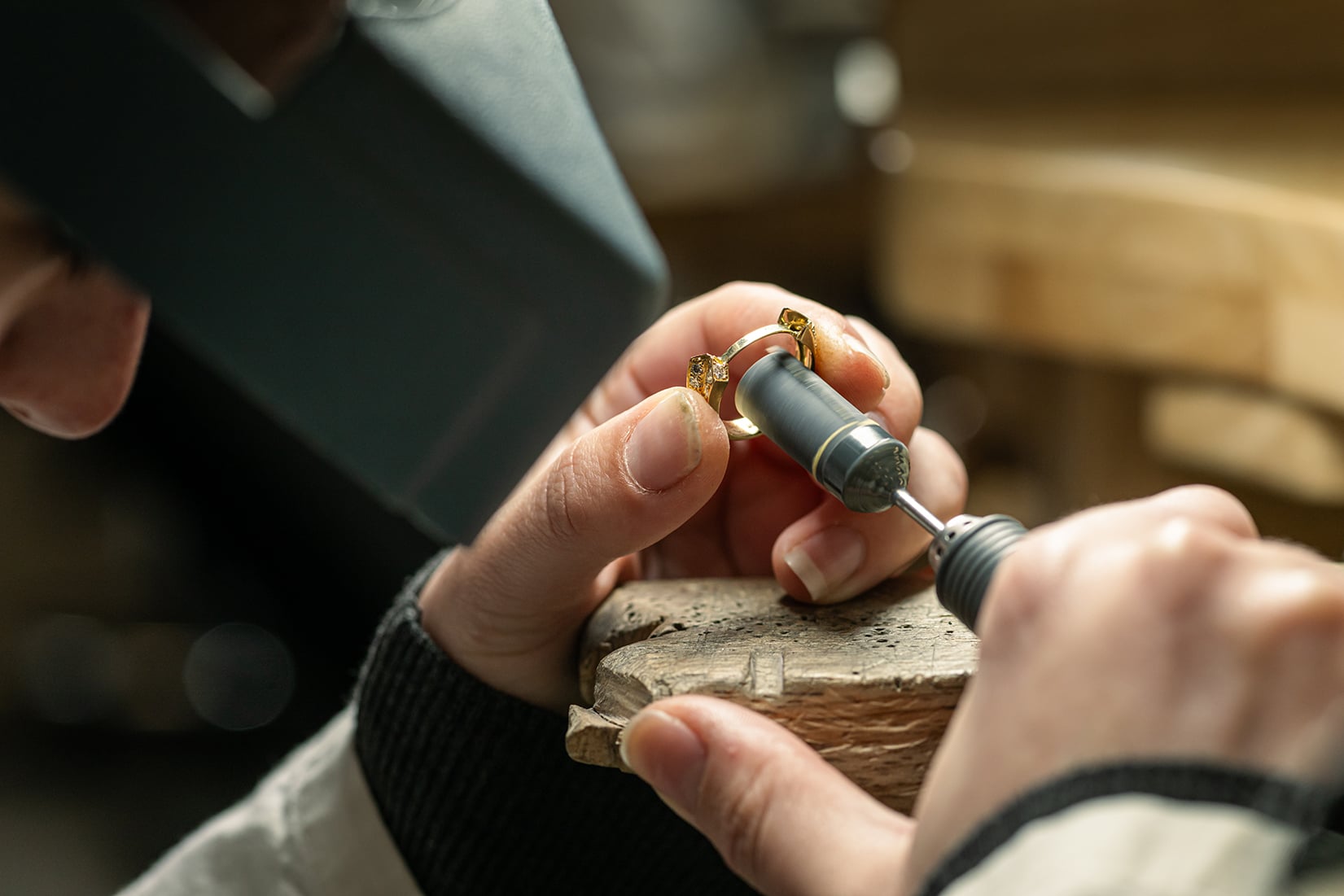 Savoir-faire et contrôle qualité au sein de la manufacture AJNOR